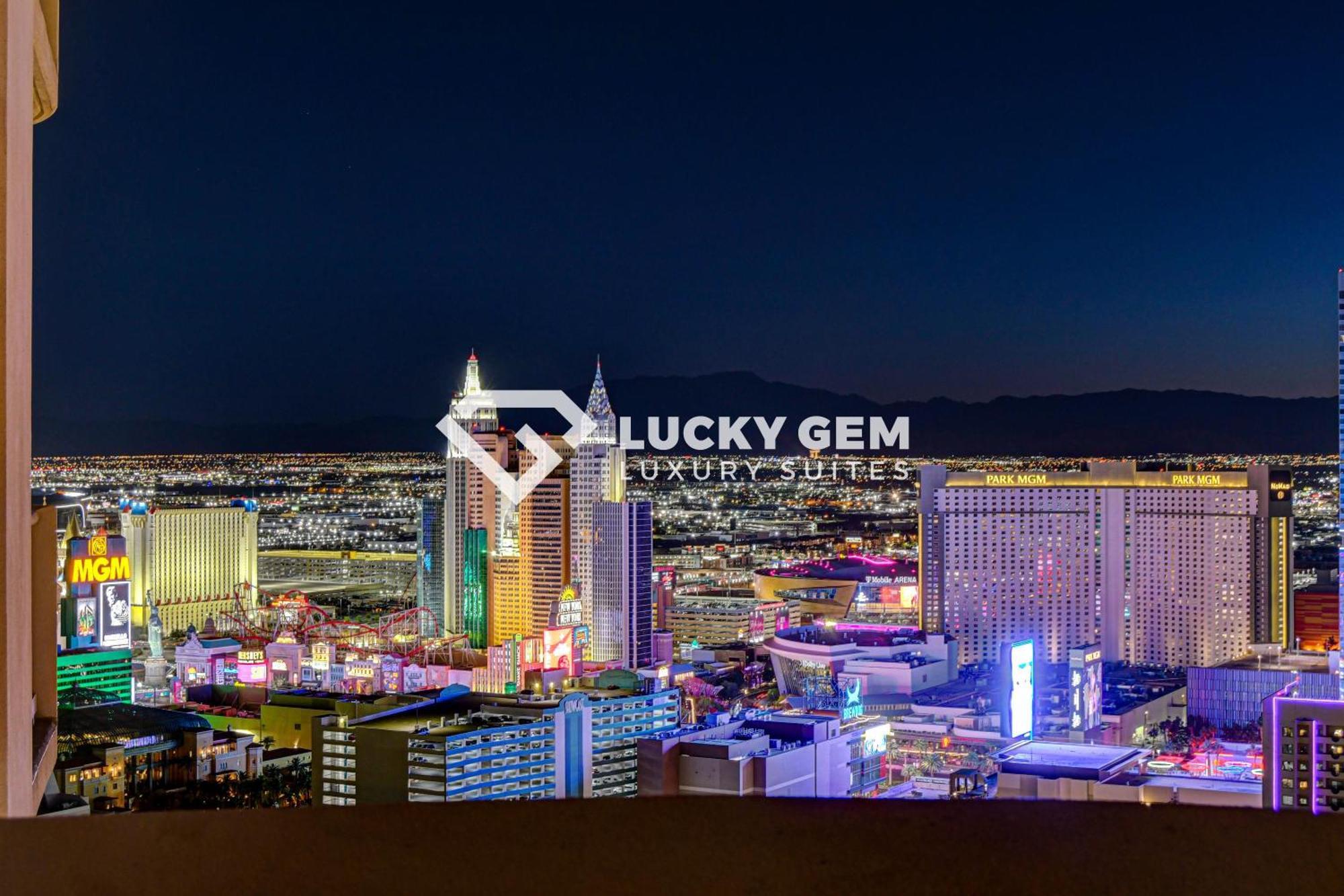 Lucky Gem Penthouse & Luxury Suites At Signature Resort, Balcony Strip View 3505 Лас-Вегас Экстерьер фото